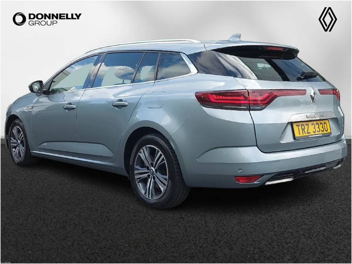 Renault Megane Sport Tourer Iconic - Image 2