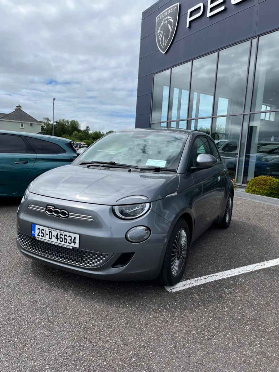 Fiat 500e Icon 2025 - Image 2