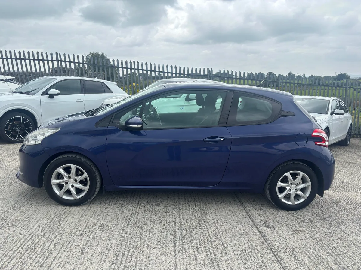 Peugeot 208 2013 - Image 3