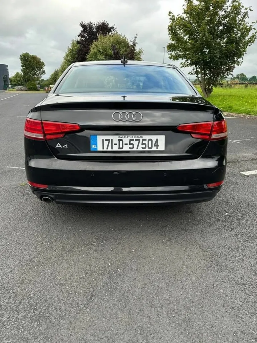 Audi A4 2017 - Image 2