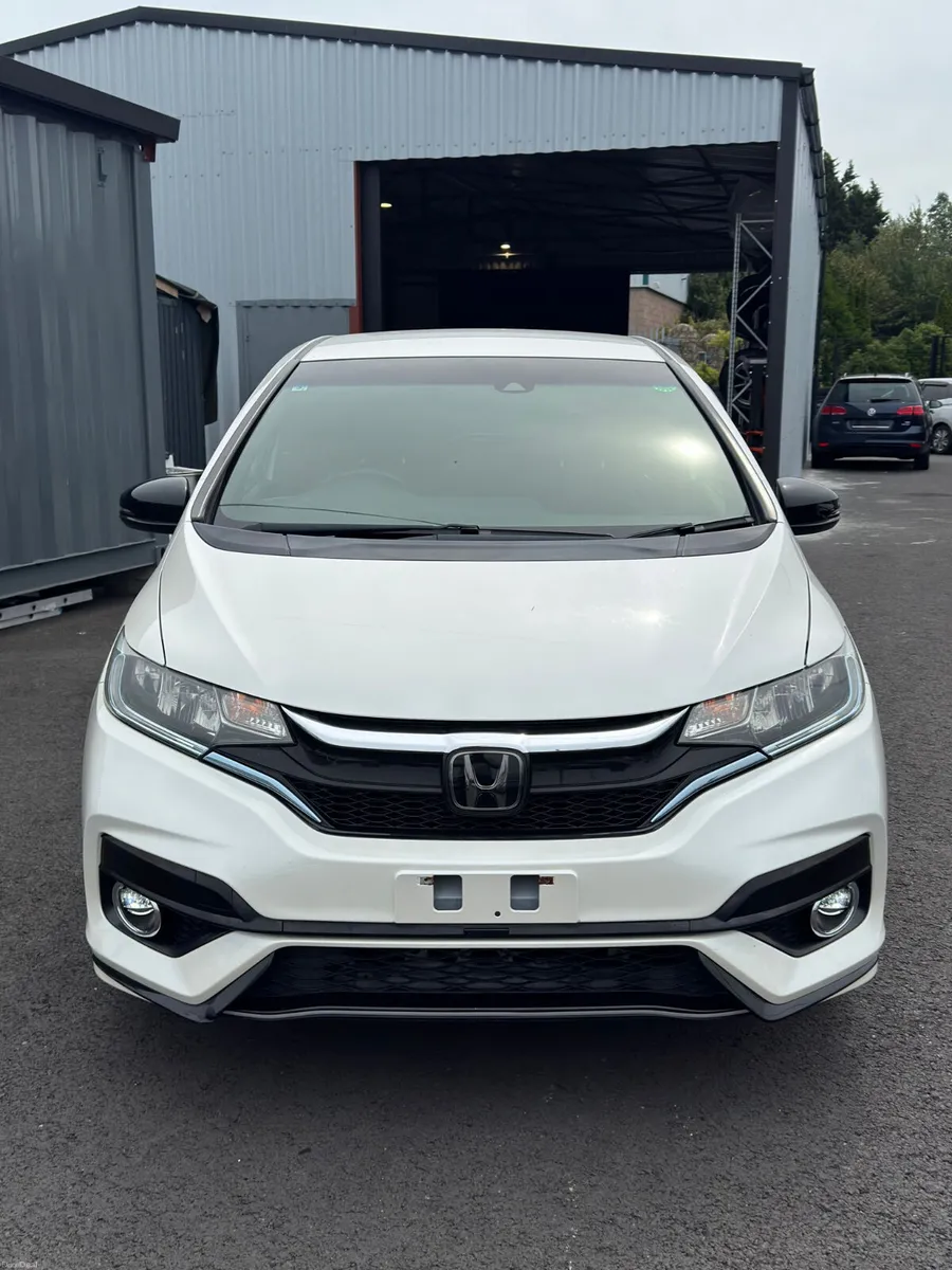 honda fit hybrid 2018 - Image 1