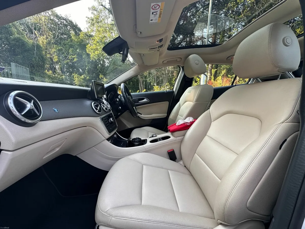 Mercedes-Benz GLA 2015 - Image 4