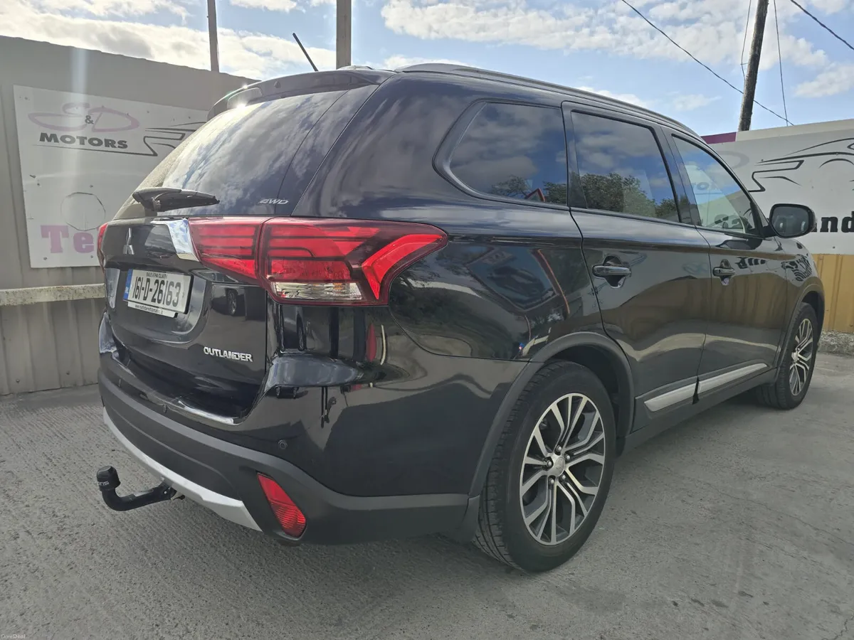 161 Mitsubishi Outlander 2.2D 4WD 7 Seater - Image 4