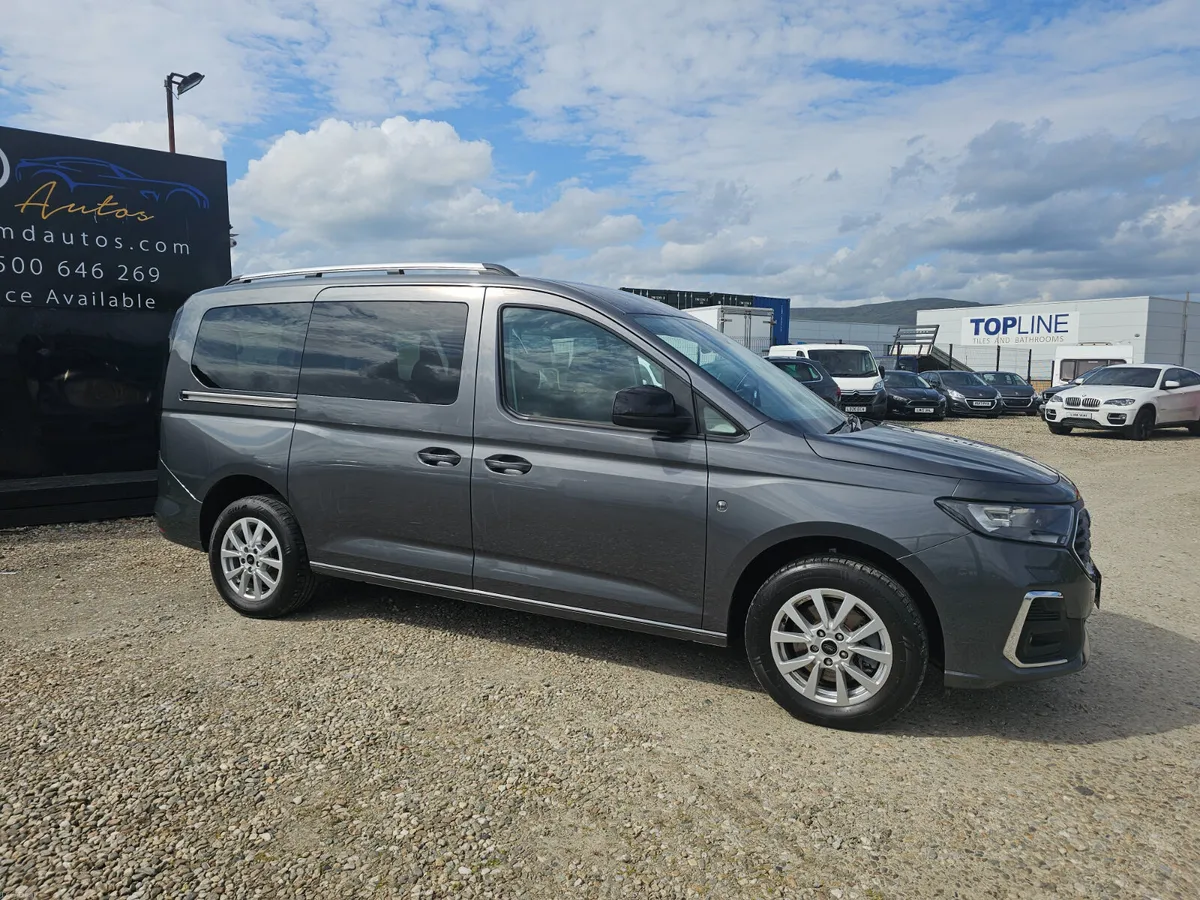 Ford Tourneo Connect Titanium Wheelchair Acces2023 - Image 3