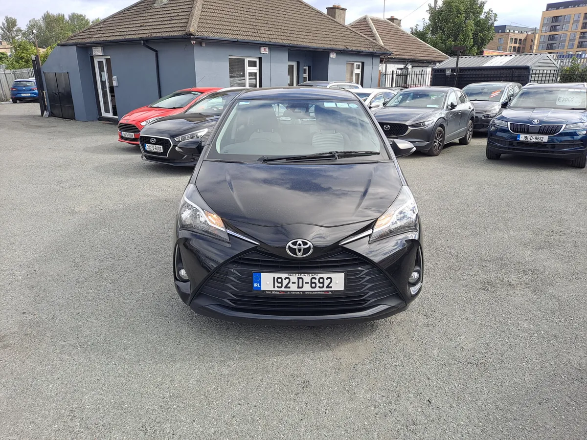 Toyota Yaris 1.0 LUNA 5DR - Image 3