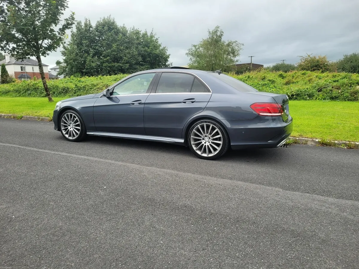 Mercedes-Benz E-Class 2015 - Image 3