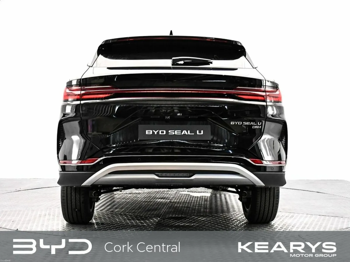 BYD SEAL U DM-i BOOST FWD "DEMO MODEL" - Image 3