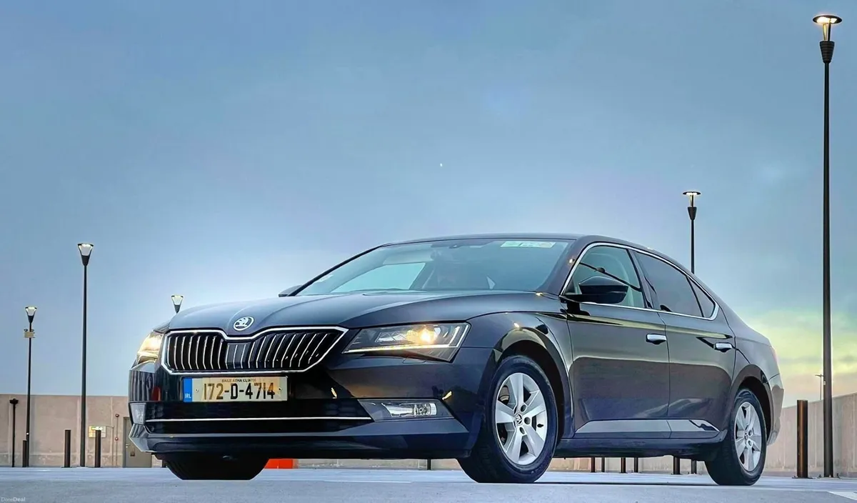 172 SKODA SUPERB AUTO - Image 2