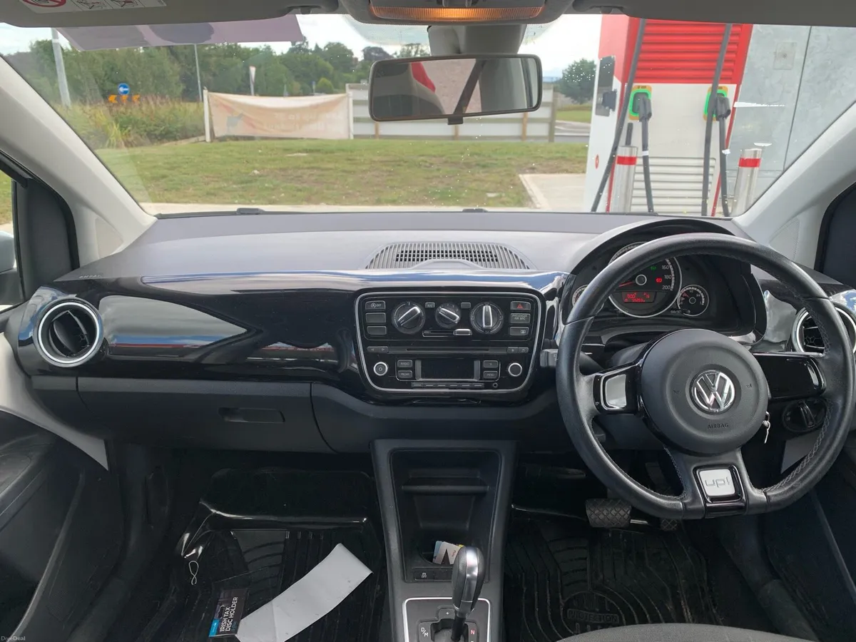 Volswagen Up Hycross - Image 2