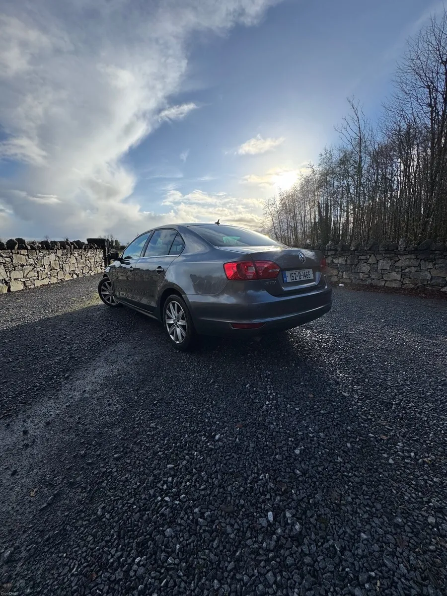 Volkswagen Jetta 2015 - Image 3