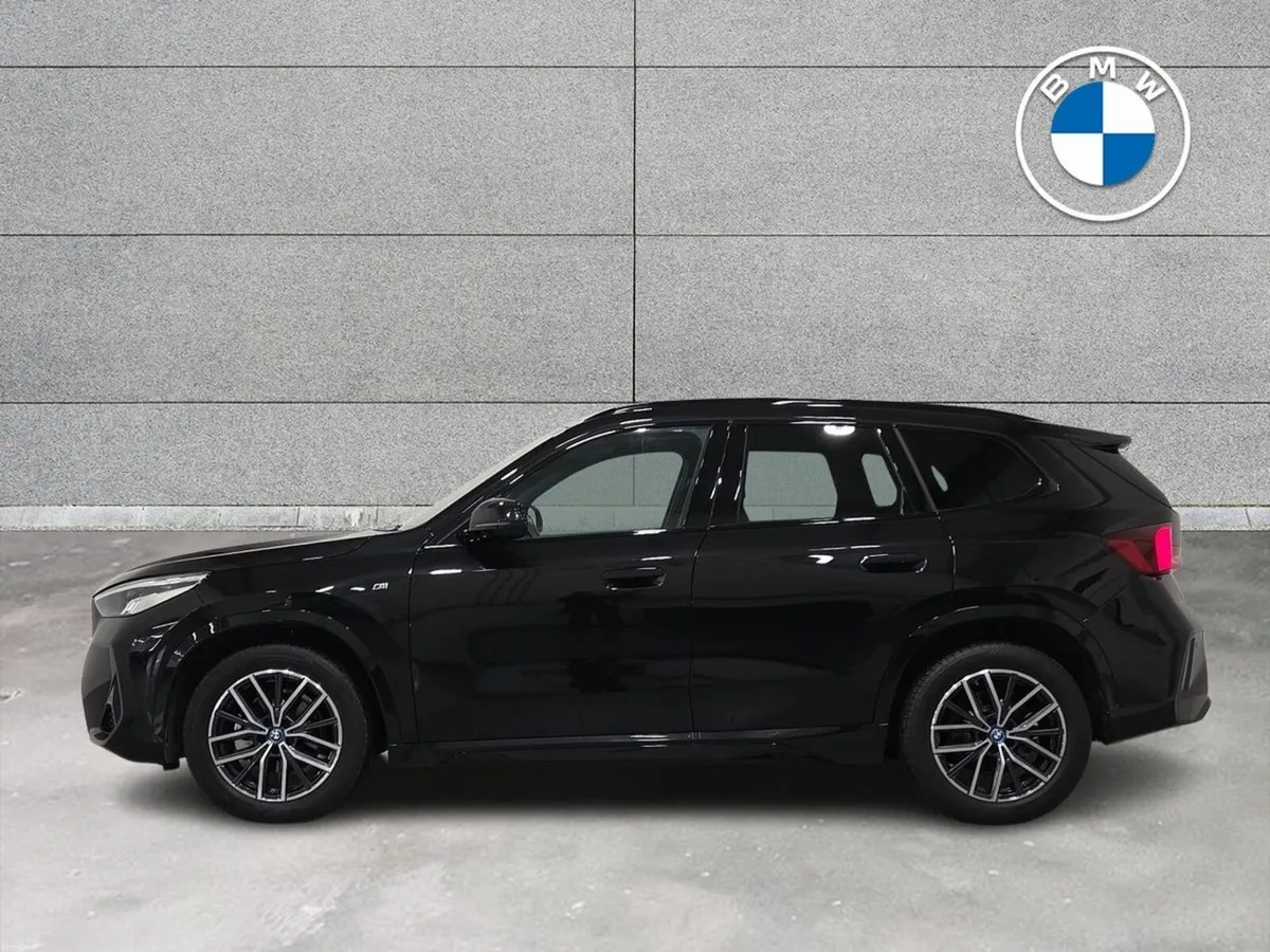 BMW iX1 eDrive20 M Sport - Image 4