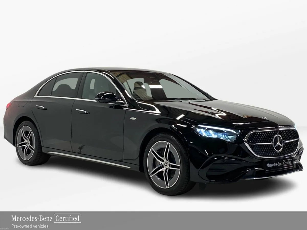 Mercedes-Benz E-Class E 300 e AMG Line Plus | 360 - Image 4