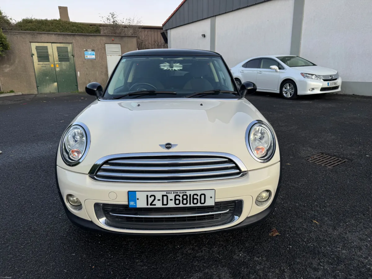 Mini Cooper 1.6 Automatic low mileage 64km - Image 3
