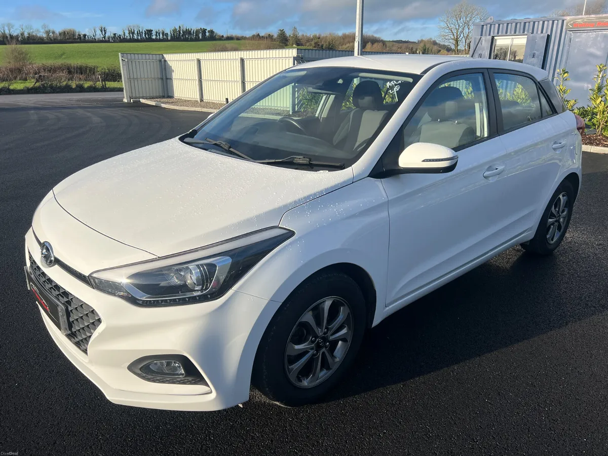 2018 (182) Hyundai I20 SE 1.2 Petrol - Image 4