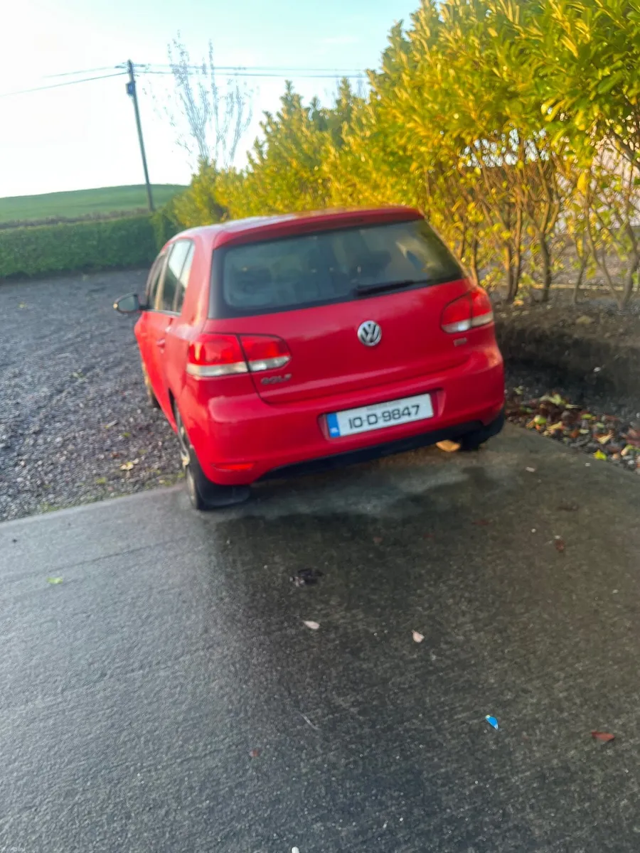Volkswagen Golf 2010 - Image 4