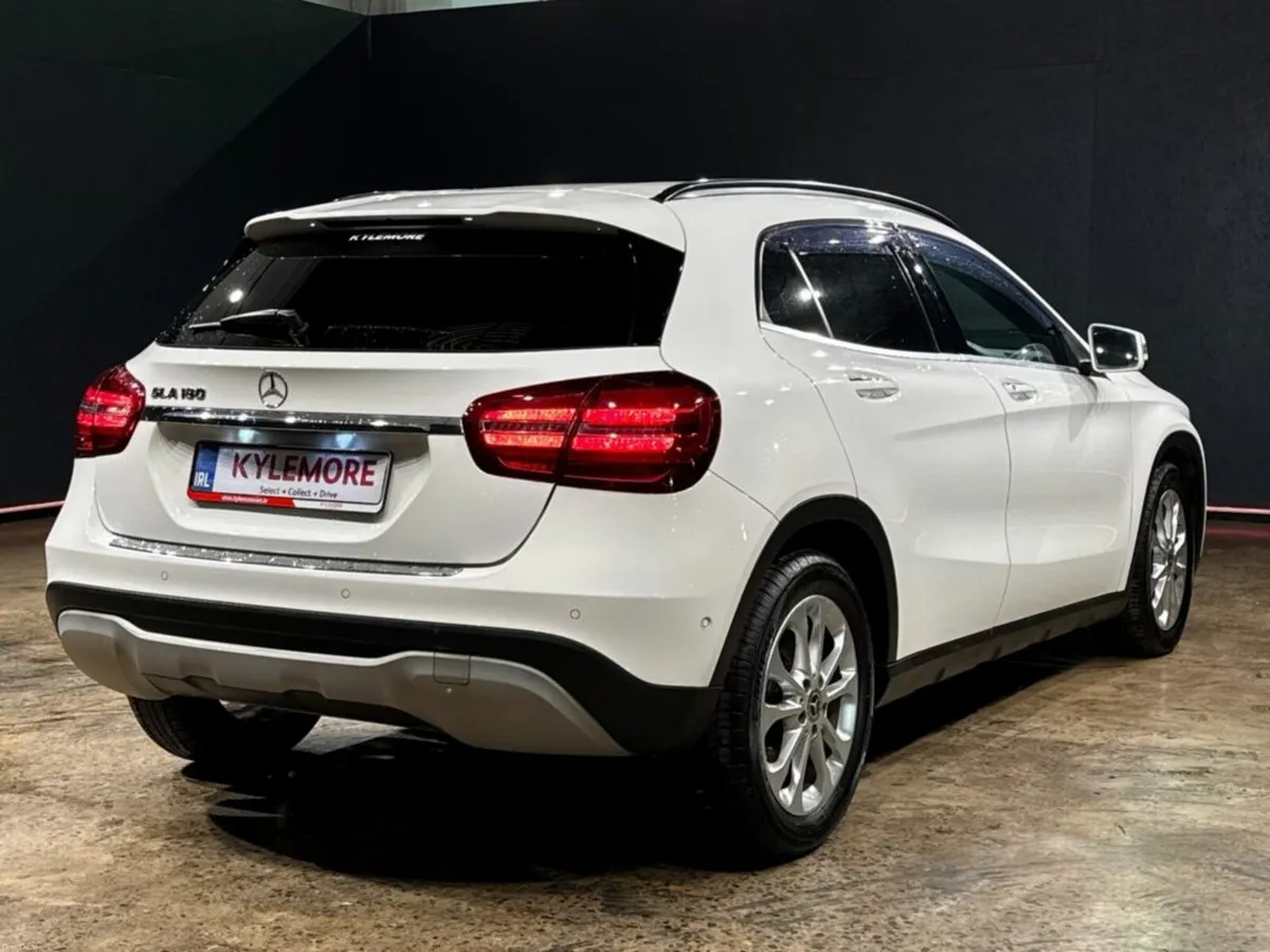 Mercedes-Benz GLA 1.6 AUTOMATIC - HALF BLACK LEATH - Image 4