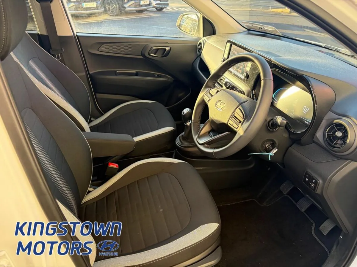 Hyundai i10 Deluxe Plus - Image 5