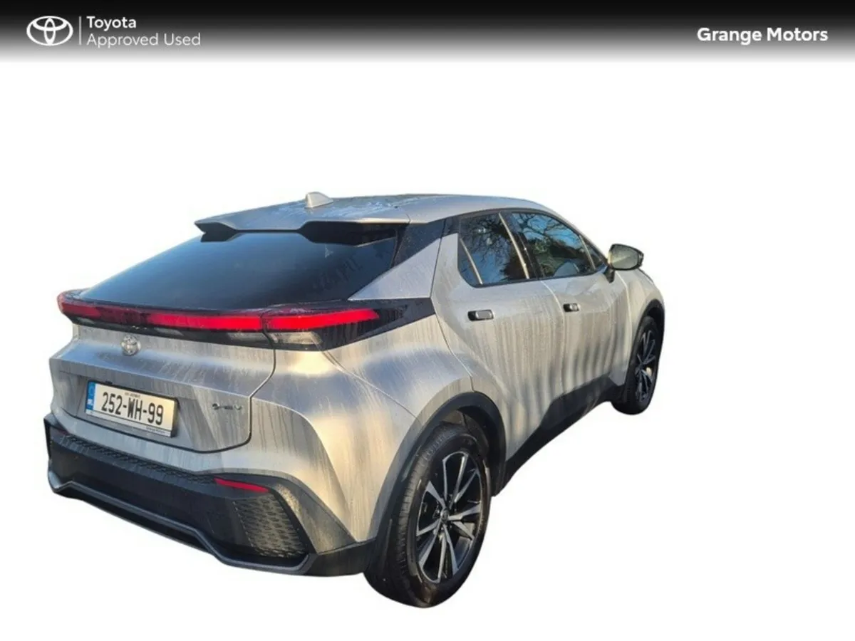 Toyota C-HR 1.8 HYBRID SPORT**DEMO MODEL** - Image 3