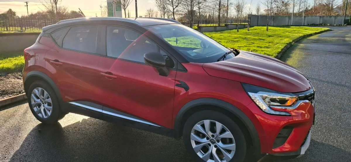 STUNNING 201 RENAULT CAPTUR - 24Mth NCT - Image 1