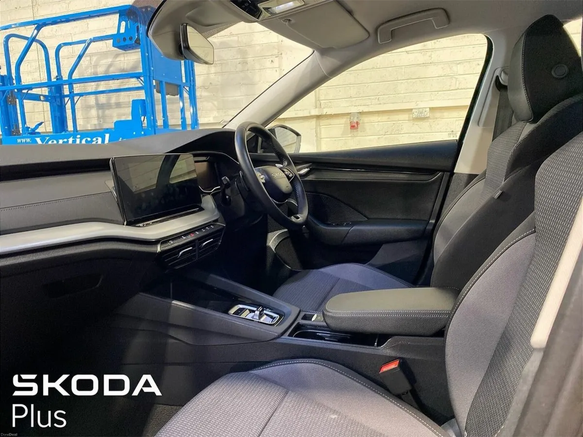 Skoda Octavia Combi Selection 2.0TDI 150bhp DSG - Image 4