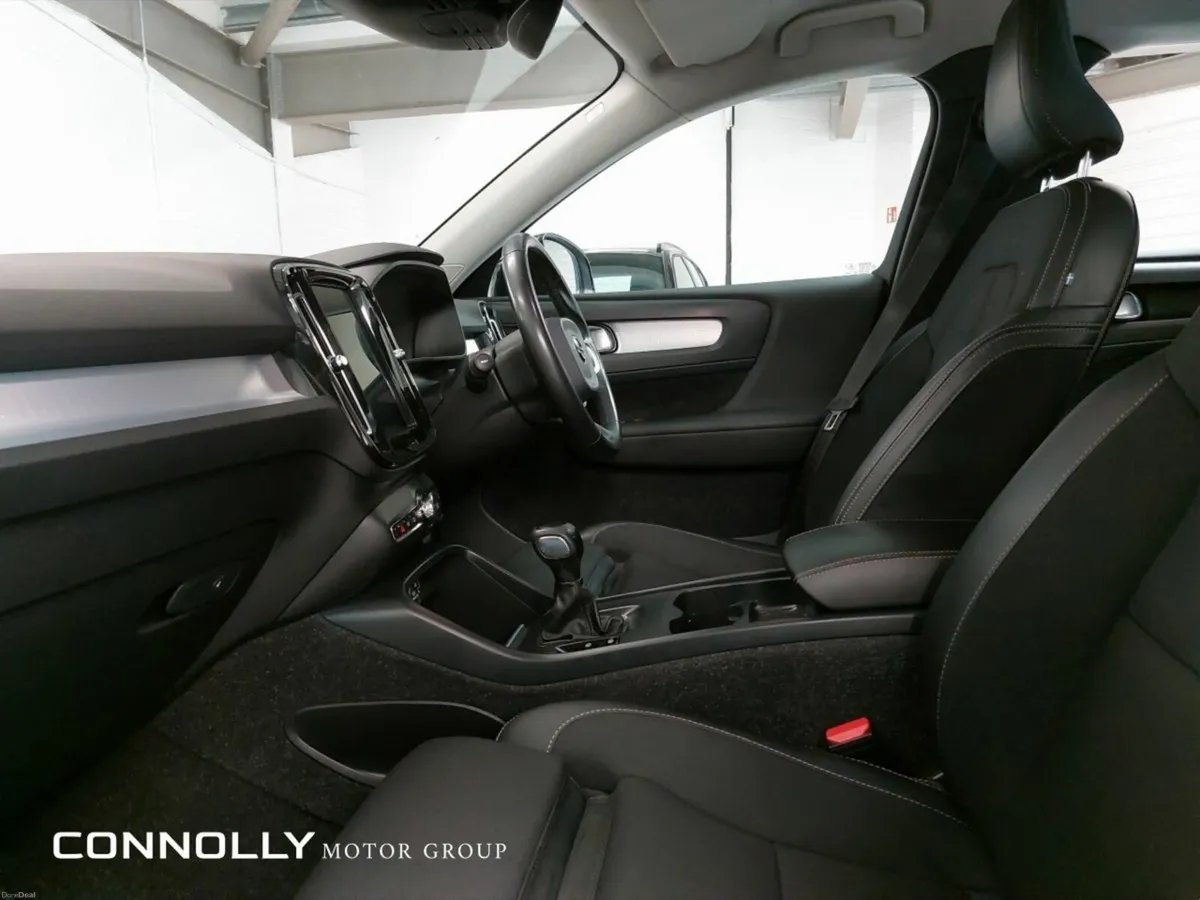 Volvo XC40 Momemtum D4 | Diesel | €248pm | Heated - Image 5