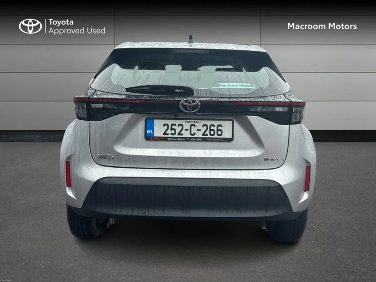 Toyota Yaris Cross FRESH SELECTION OF TRADE-INS YA - Image 4