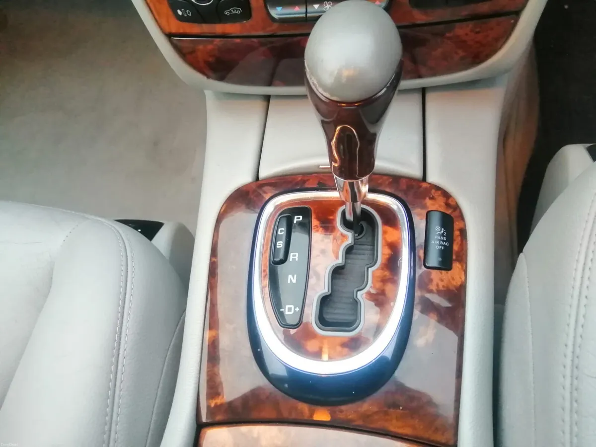 Mercedes-Benz S-Class 2006 - Image 5