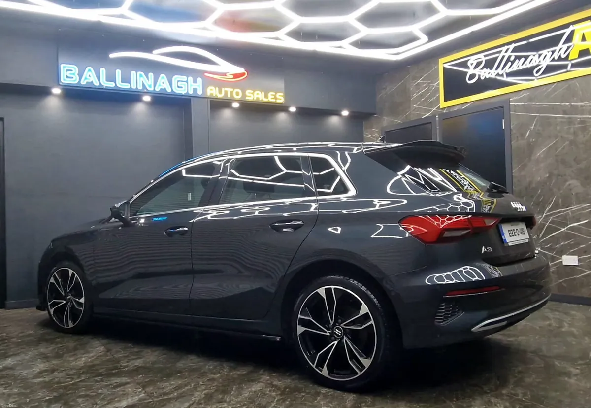 Audi A3 2022 30 TDI 116HP SE SPORTBACK - Image 3