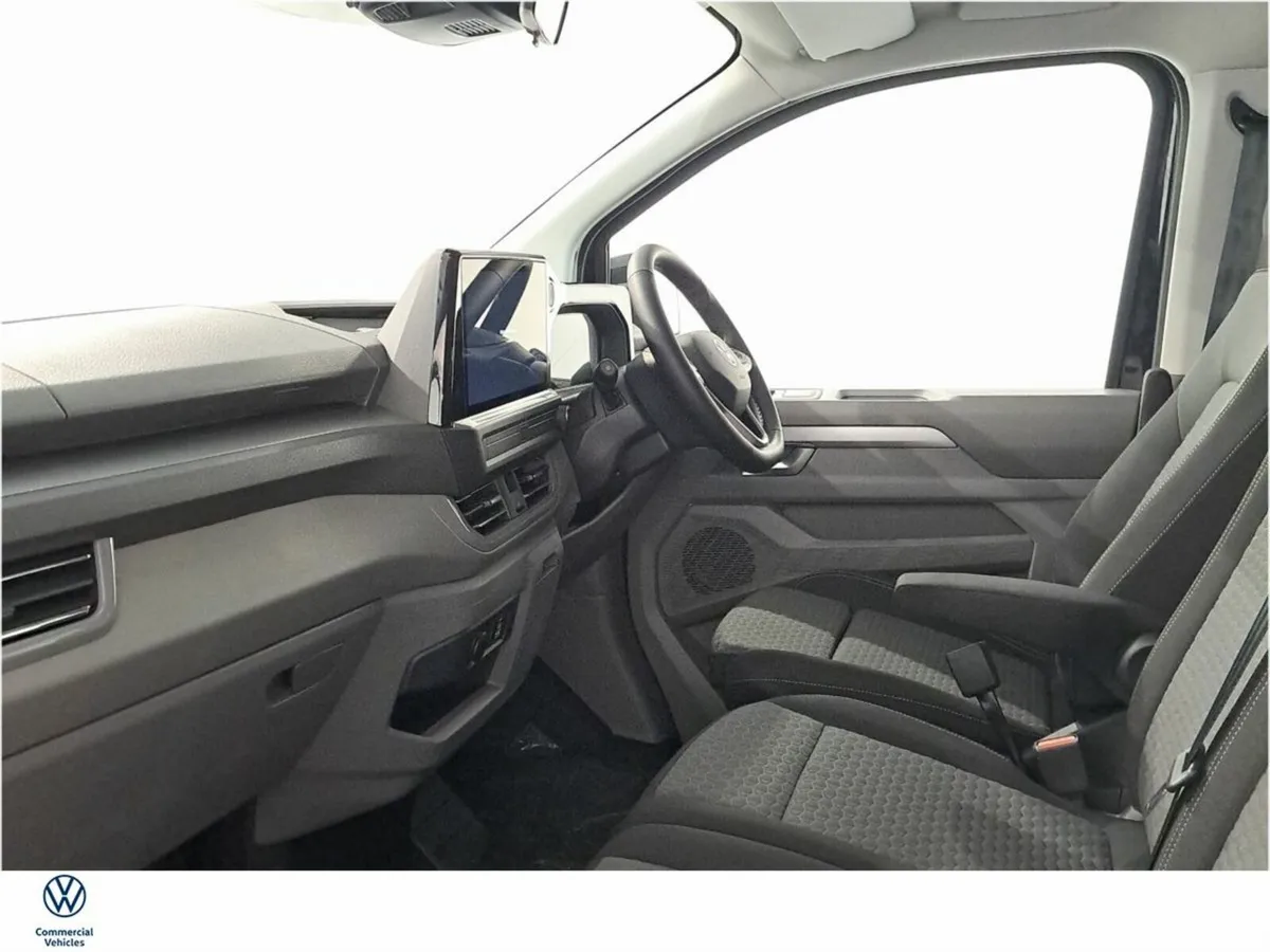 Volkswagen Caravelle 9 SEAT LIFE 2.0TDI 150BHP - Image 4