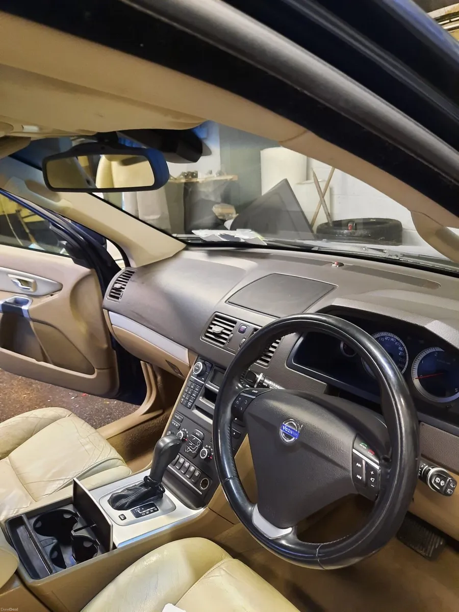 Volvo XC90 - Image 3