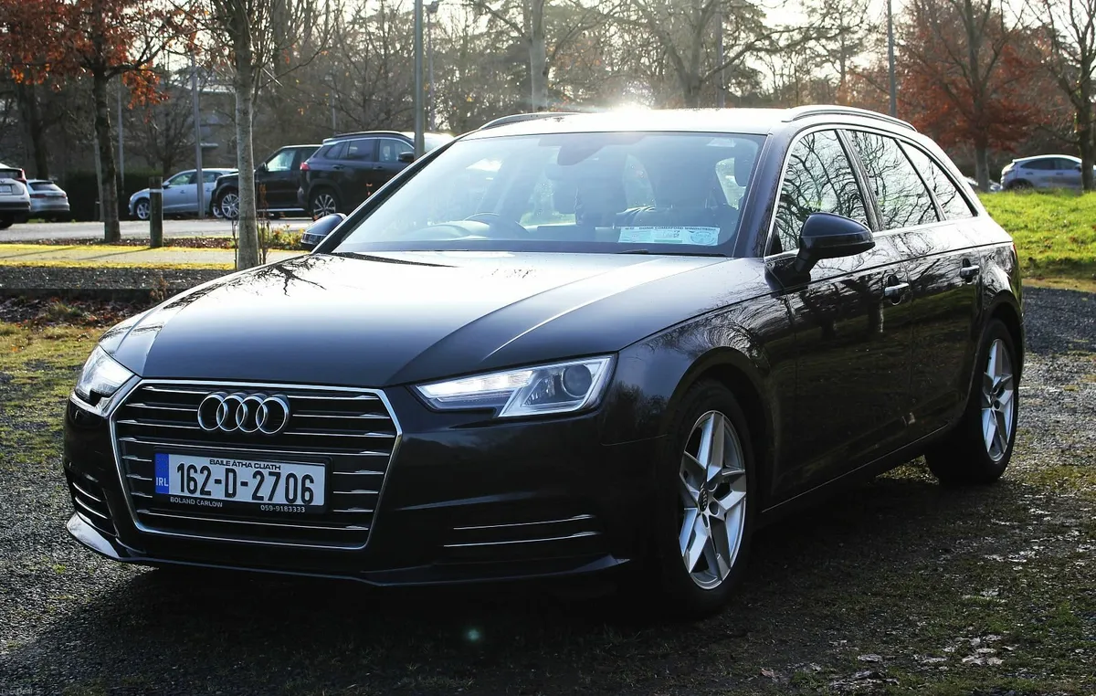 Audi A4 Avant ULTRA/MANUAL/1 OWNER/F.S.H./Like NEW - Image 2