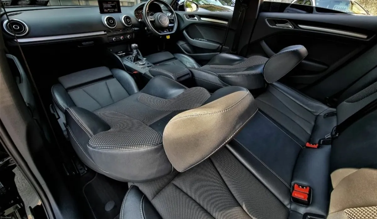 Audi A3 2016 - Image 2