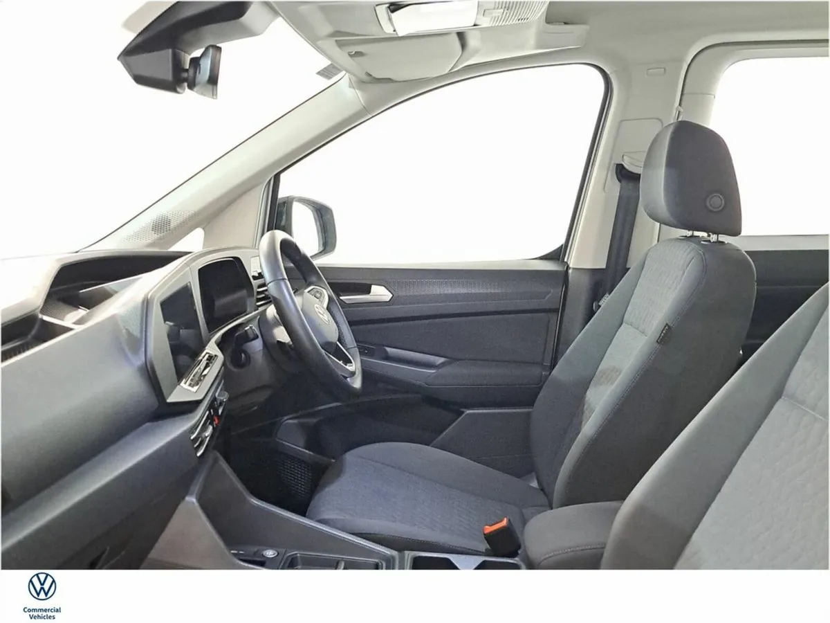 Volkswagen Caddy Maxi Life 7 SEAT TDI 122HP A7F - Image 4