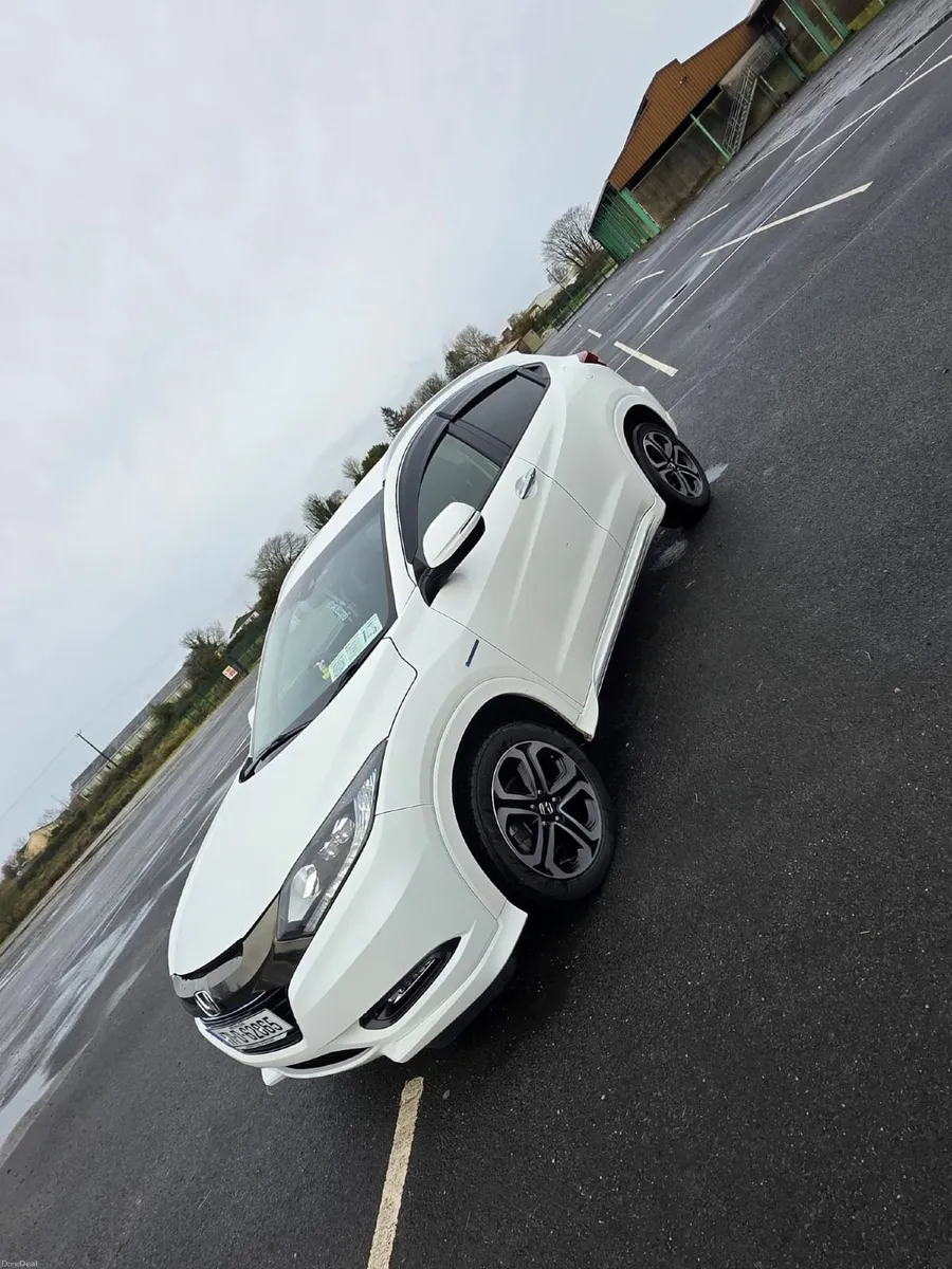 Honda Vezel 2017 - Image 3