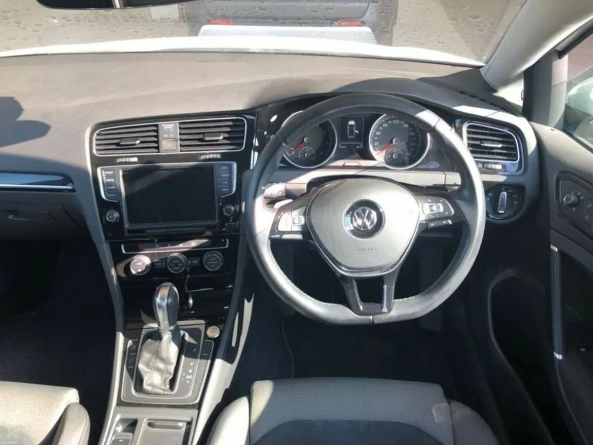 Volkswagen Golf TSI HIGH LINE - FACTORY ALLOYS - P - Image 3