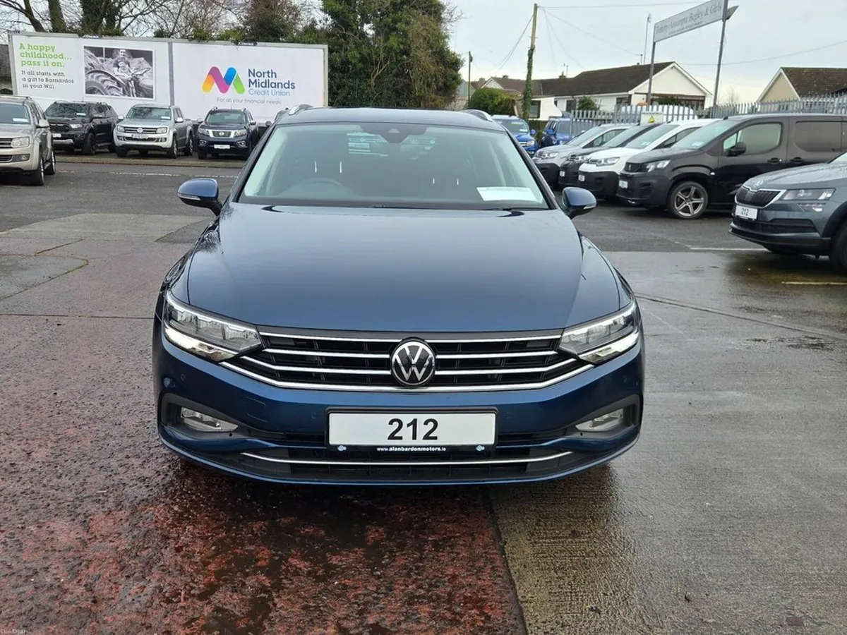 Volkswagen Passat SEL TDI - Image 4