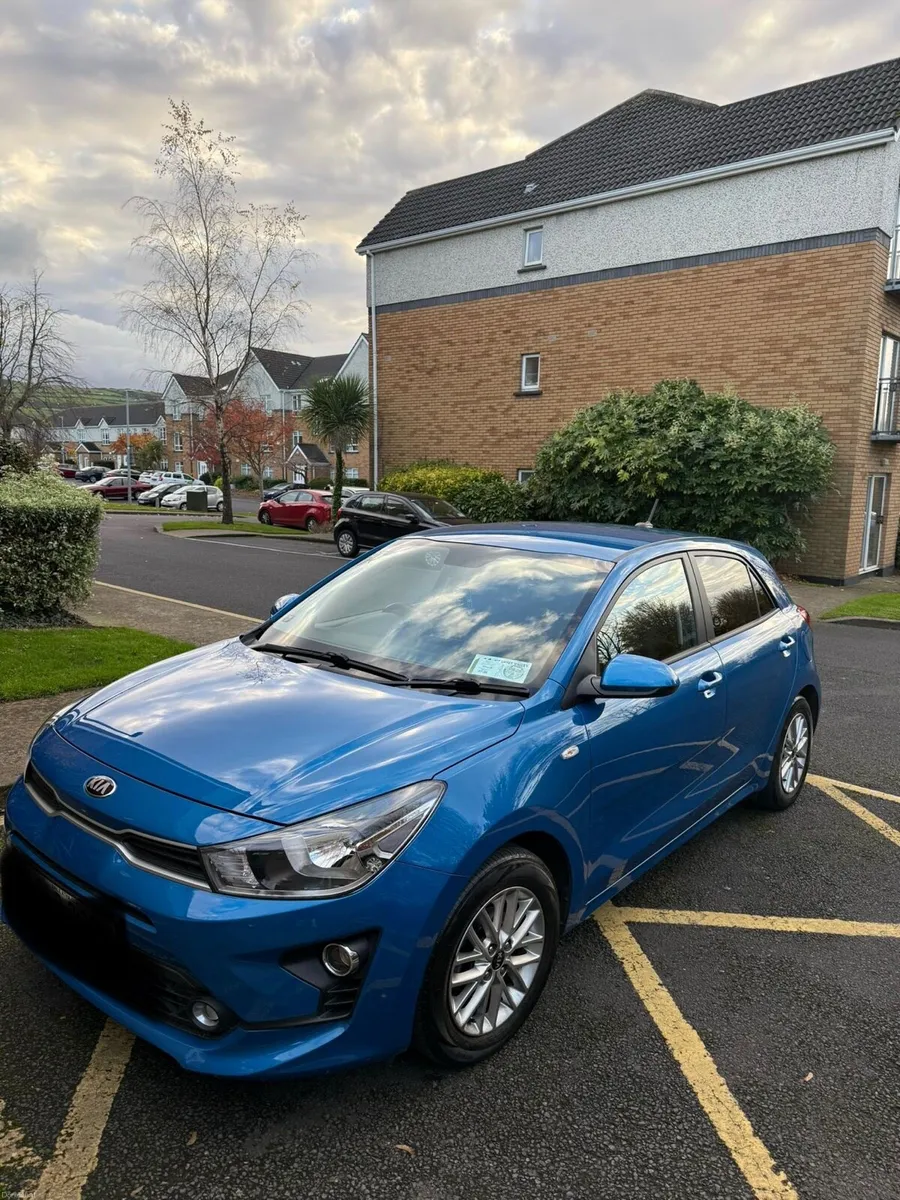 Kia Rio 2021 - Stunning condition - A perfect city - Image 1
