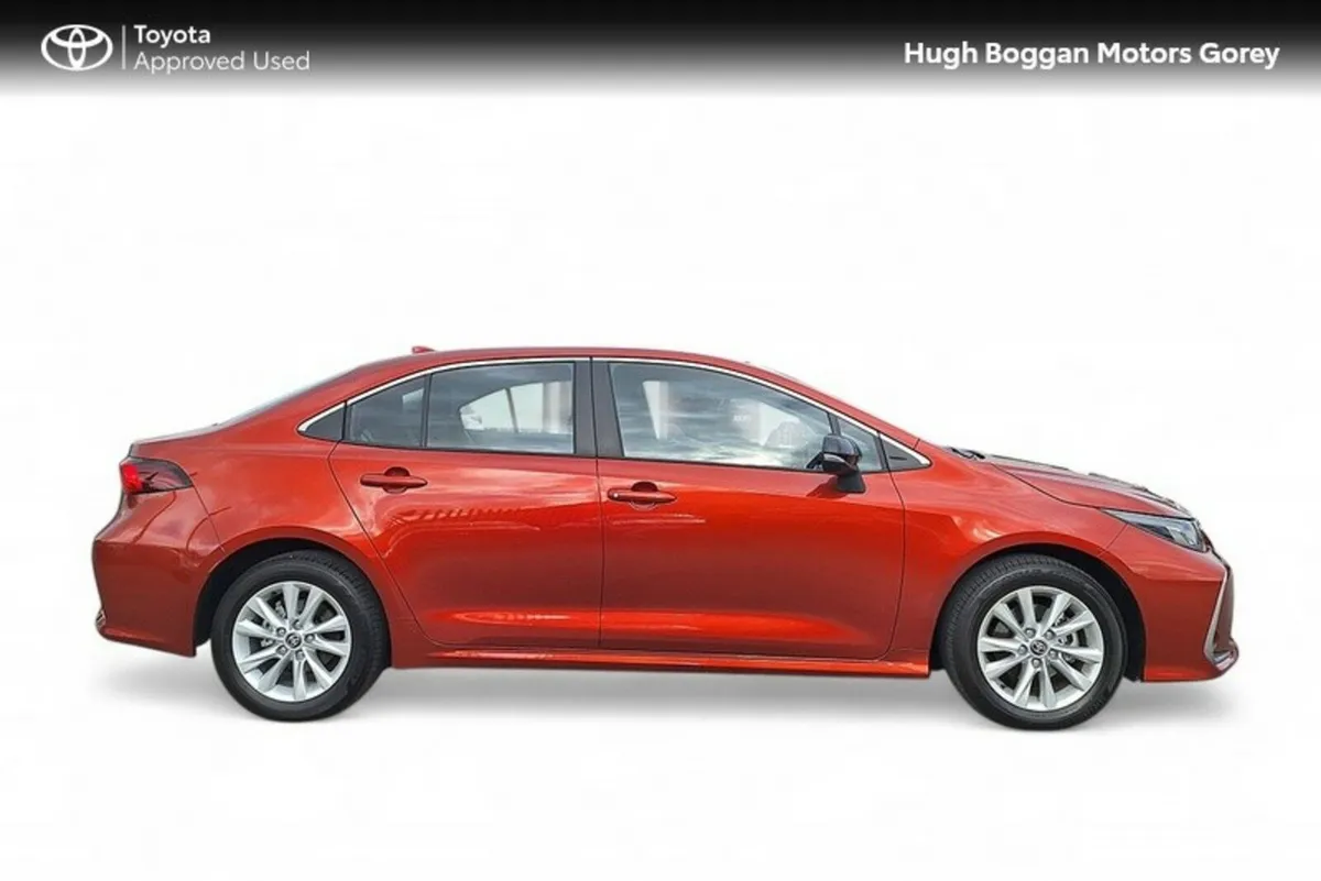 Toyota Corolla COROLLA SALOON LUNA - Image 3