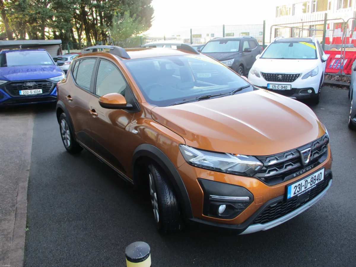 Dacia Sandero Stepway tce 2023 - Image 3
