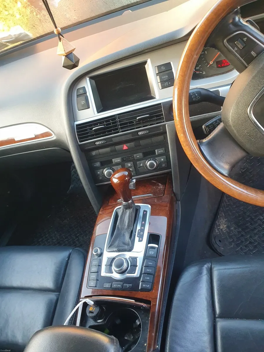 Audi A6 2009 - Image 2