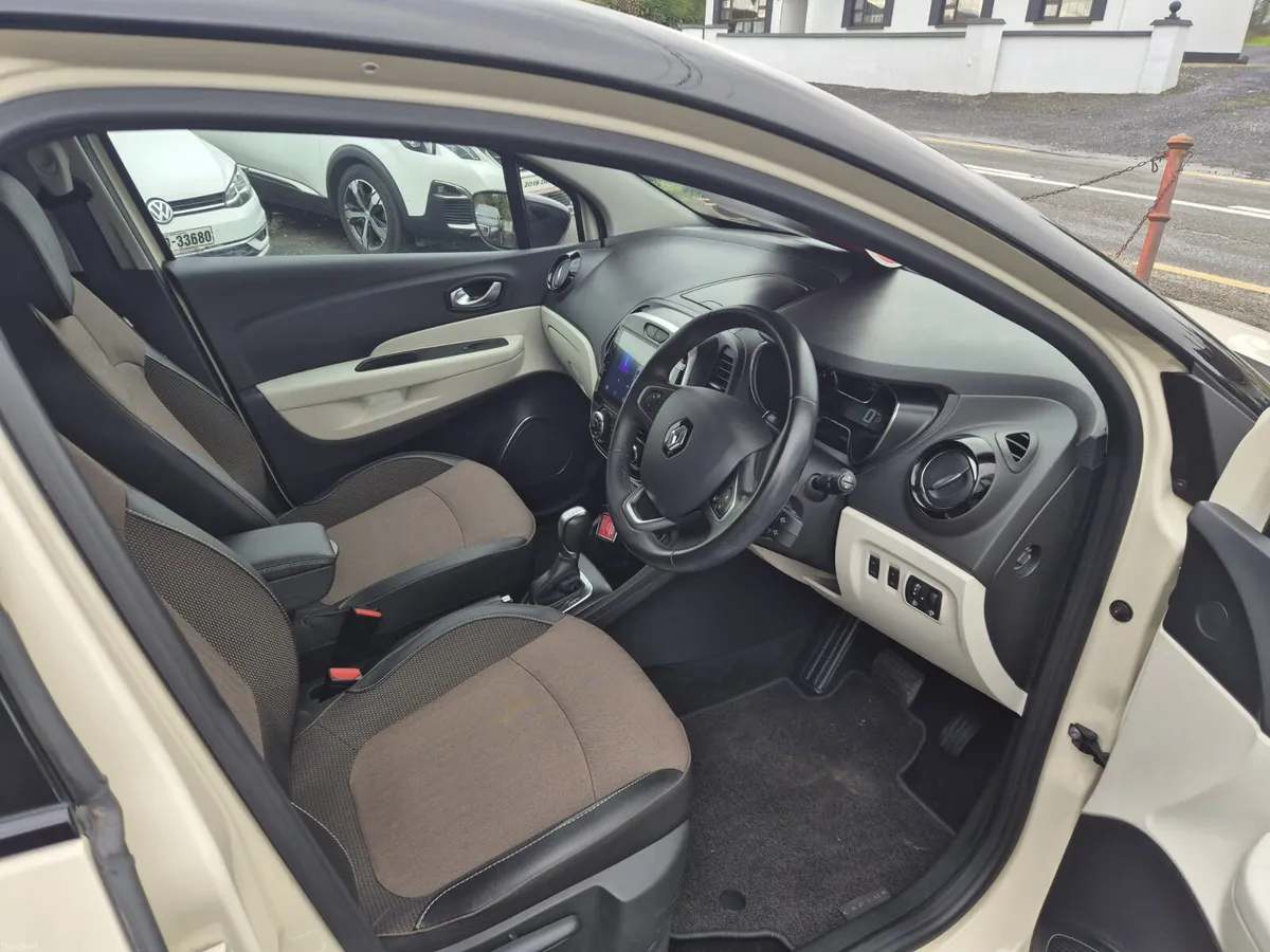 2019 RENAULT CAPTUR 1.2 PETROL AUTOMATIC - Image 4