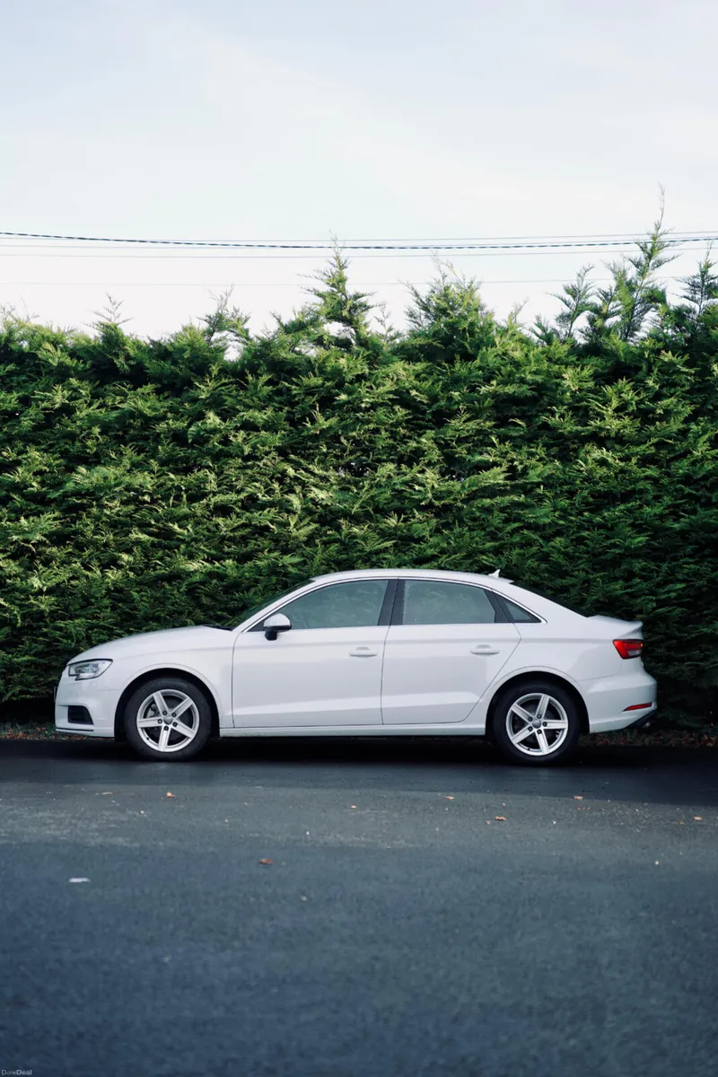 🌟Audi A3 1.4 Sedan TFSI 2017🌟 - Image 2