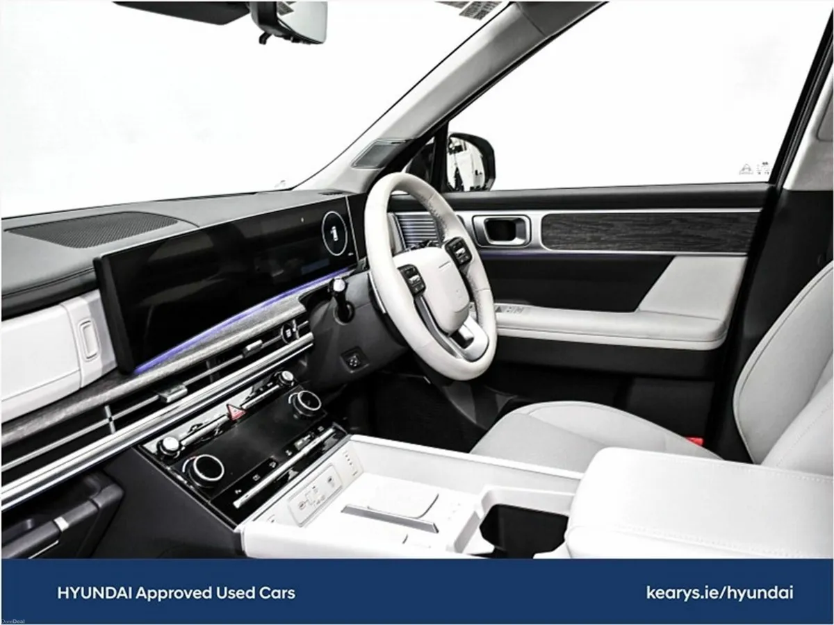 Hyundai Santa Fe PHEV 4WD Premium Order Your 262 T - Image 5