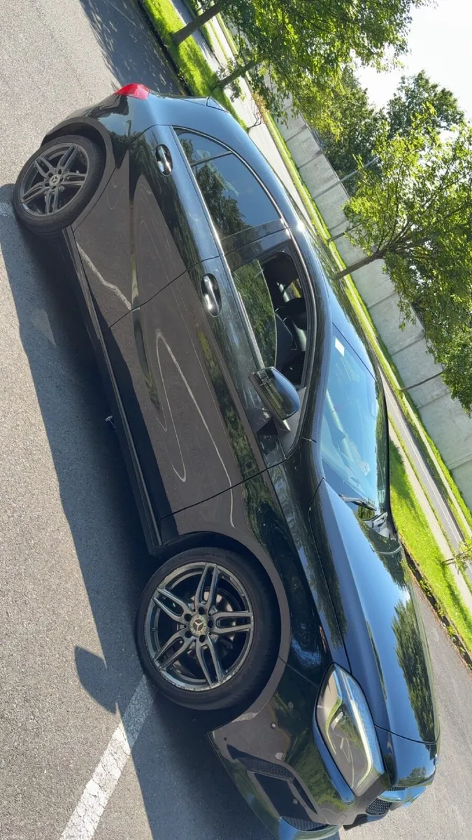 Mercedes-Benz A-Class 2017 - Image 2