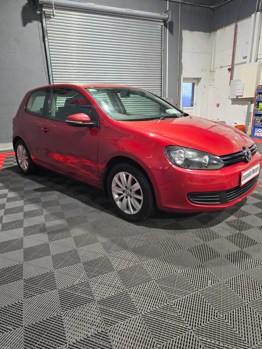 Volkswagen Golf 2010 - Image 3