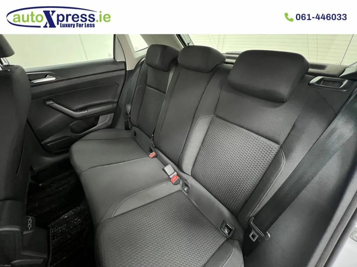 Volkswagen Polo 1.0 TSI Automatic, Reversing camer - Image 4