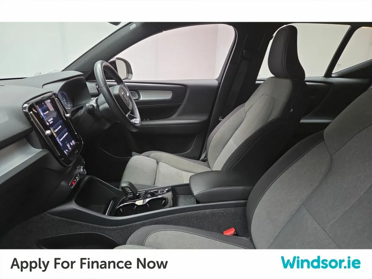 Volvo XC40 Recharge Plus T4 Twin Engine PHEv - Image 4