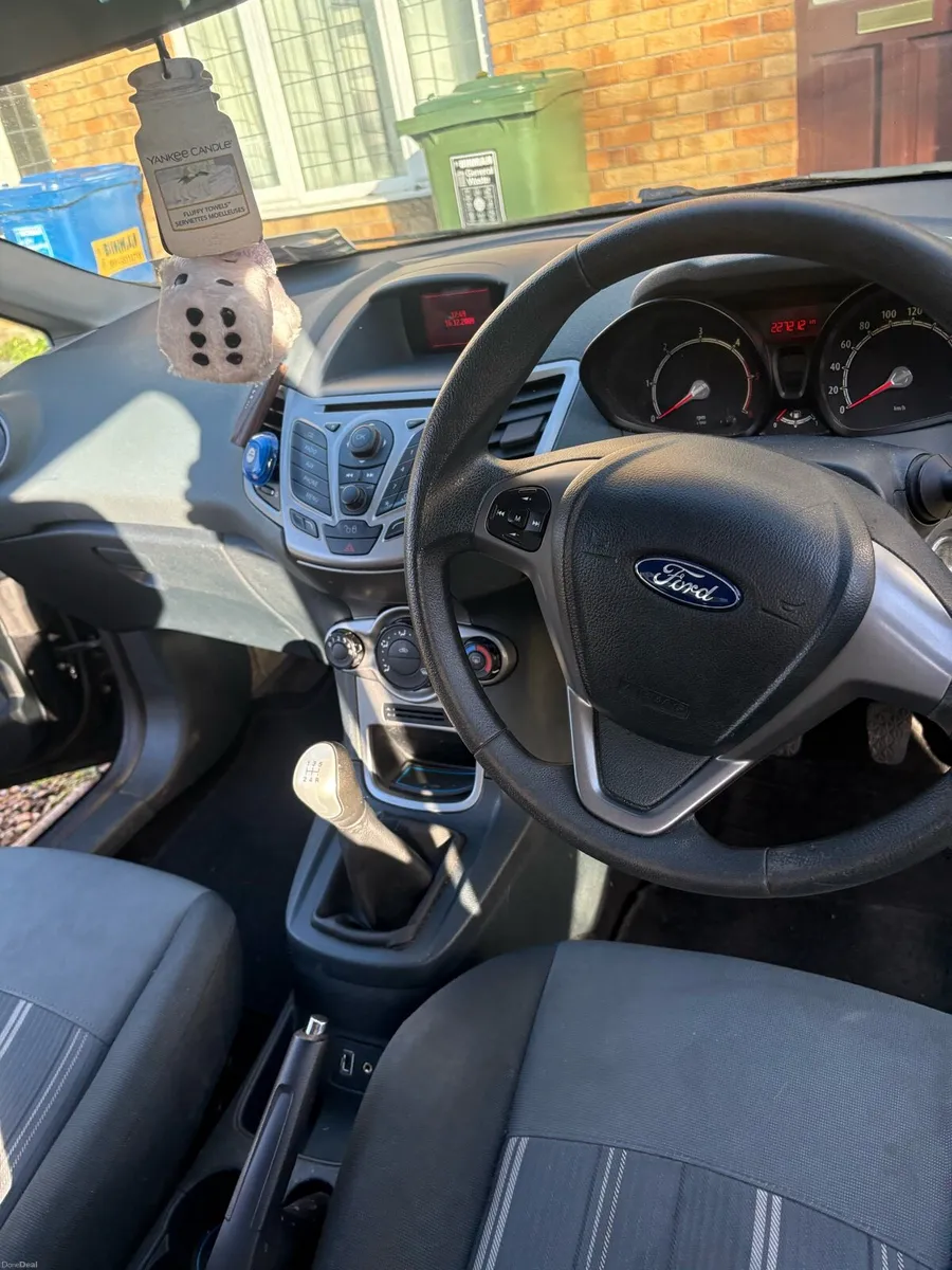 2010 Ford Fiesta - Bluetooth - Image 3