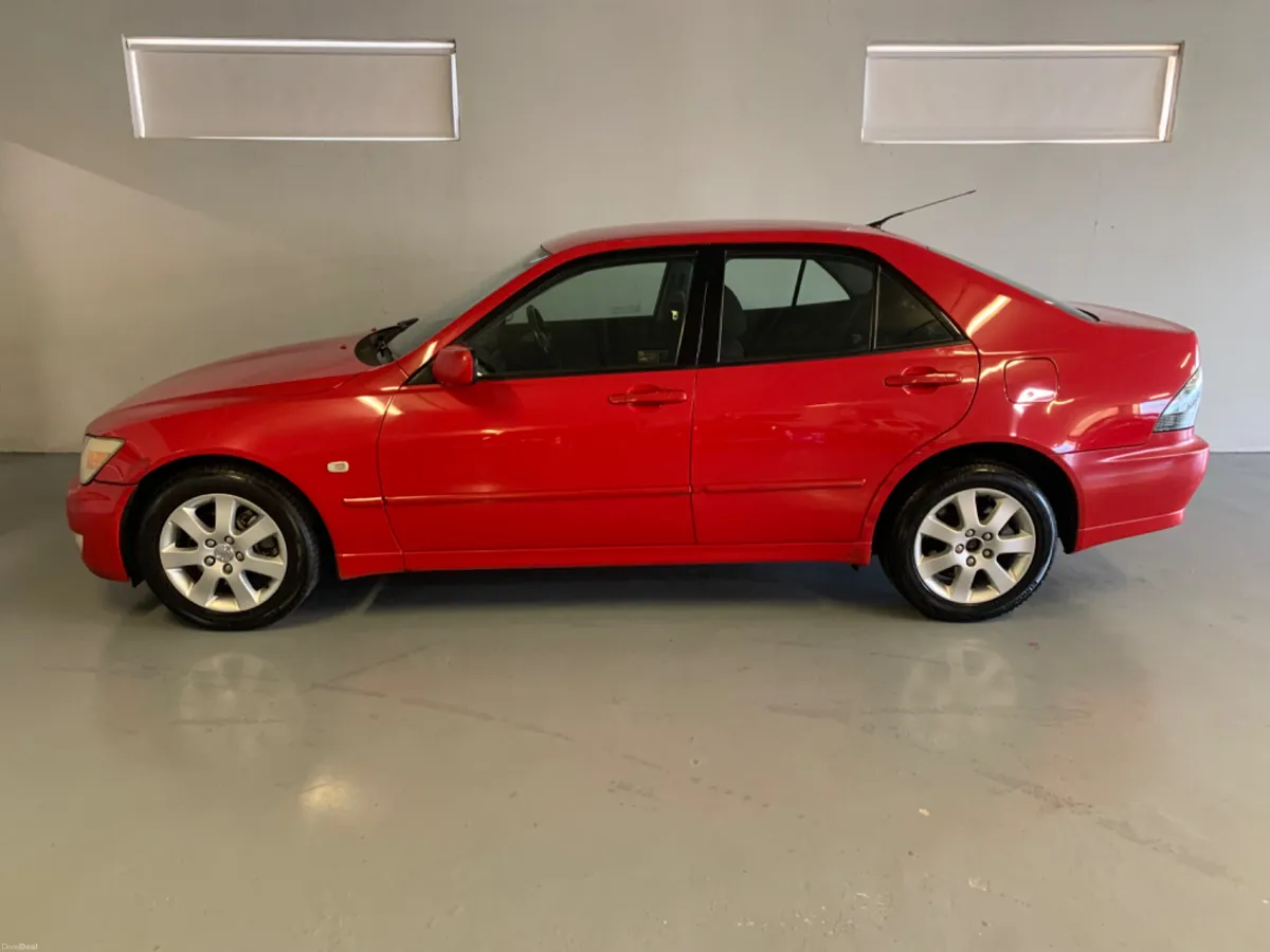 2003 LEXUS IS200 S AUTO - Image 6