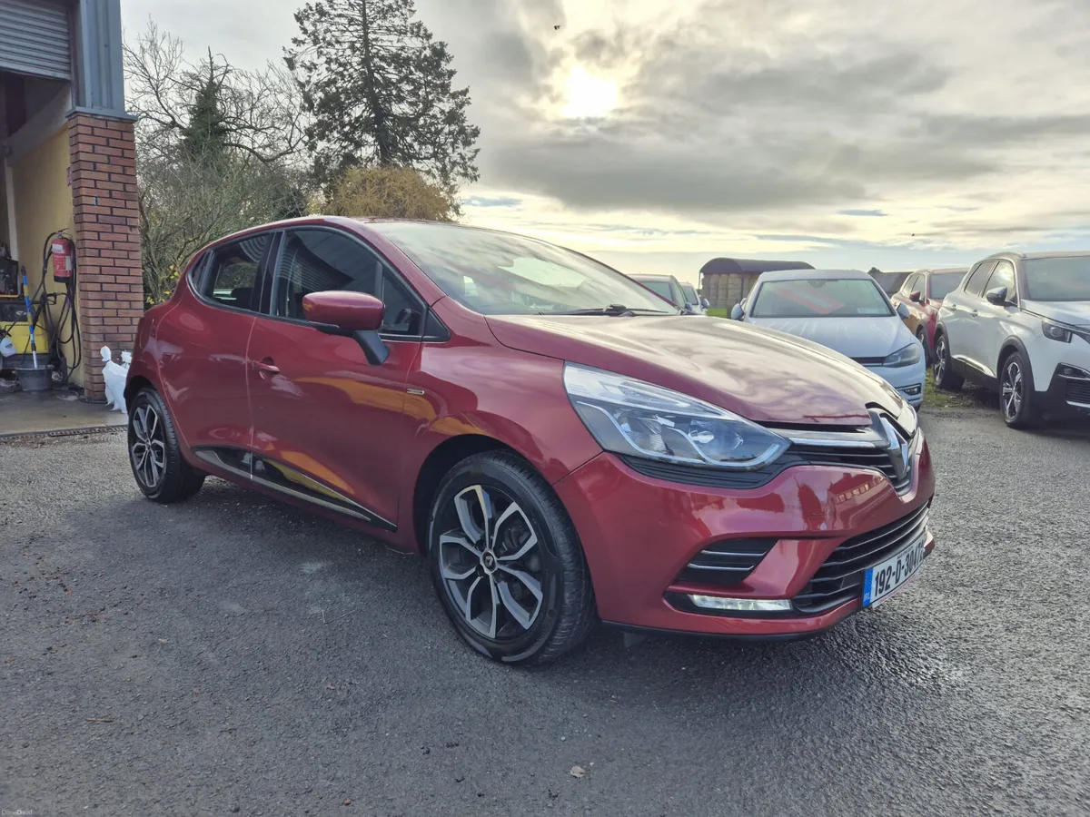 2019 RENAULT CLIO 1.2 PETROL AUTOMATIC - Image 3